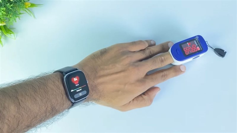 So sánh kết quả đo nhịp tim giữa đồng hồ và thiết bị y tế