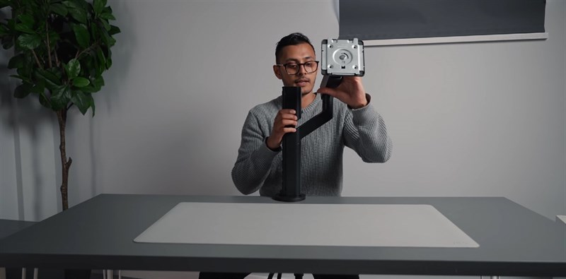 Trên tay màn hình LG DualUp Ergo: Màn hình 2K+, thiết kế chuẩn cho dân thiết kế