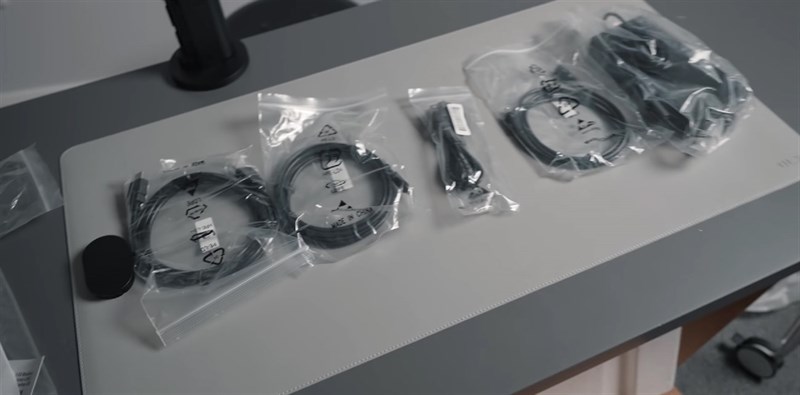 Trên tay màn hình LG DualUp Ergo: Màn hình 2K+, thiết kế chuẩn cho dân thiết kế