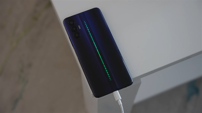 Đánh giá Tecno POVA 3: Pin khủng 7.000 mAh, màn hình 90 Hz, giá tốt Đánh giá Tecno POVA 3: Pin khủng 7.000 mAh, màn hình 90 Hz, giá tốt