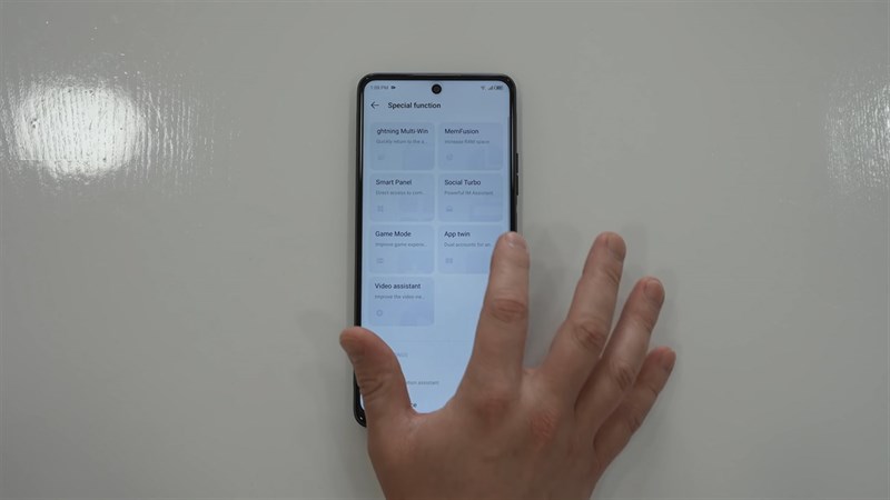 Đánh giá Tecno POVA 3: Pin khủng 7.000 mAh, màn hình 90 Hz, giá tốt Đánh giá Tecno POVA 3: Pin khủng 7.000 mAh, màn hình 90 Hz, giá tốt