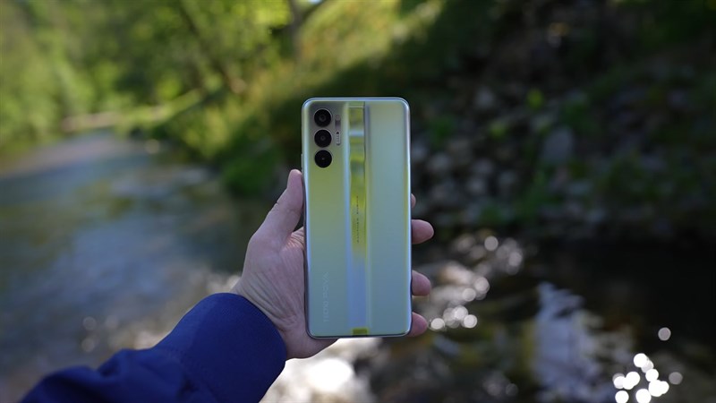 Đánh giá Tecno POVA 3: Pin khủng 7.000 mAh, màn hình 90 Hz, giá tốt Đánh giá Tecno POVA 3: Pin khủng 7.000 mAh, màn hình 90 Hz, giá tốt