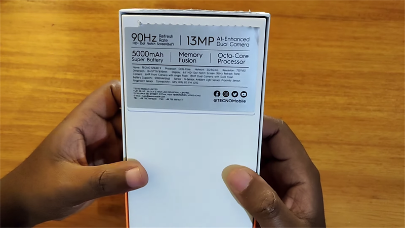 Trên tay Tecno Spark 9: Giá chỉ từ 2.5 triệu* có thiết kế nổi bật cùng màn hình 90 Hz