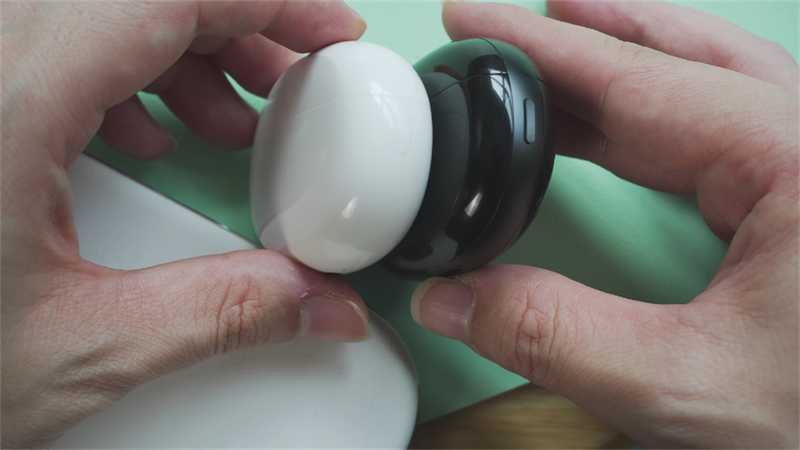 Trên tay OPPO Enco X2: Giá chỉ 3.2 triệu*, thiết kế sang trọng, pin lên đến 40 tiếng