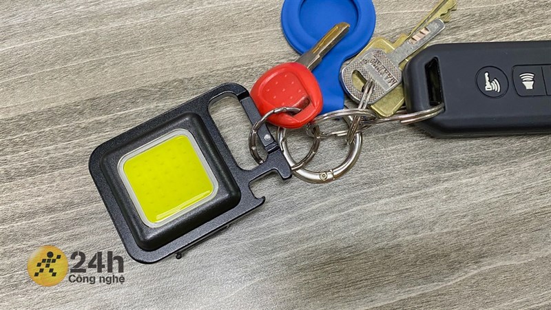 COB Rechargeable Keychain Light COB Rechargeable Keychain Light