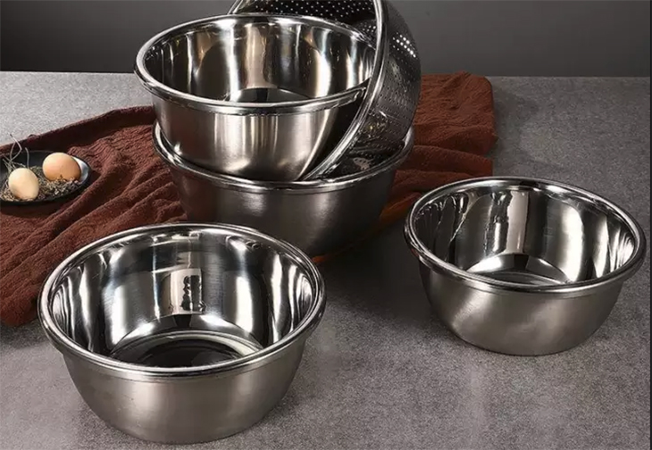 Thau inox có giá thành cao