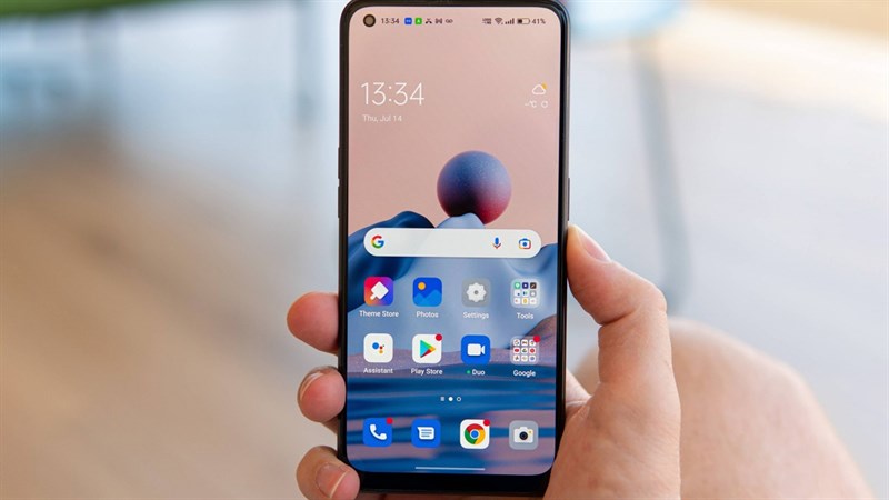 OPPO Reno8 được trang bị màn hình có thiết kế đục lỗ quen thuộc OPPO Reno8 được trang bị màn hình có thiết kế đục lỗ quen thuộc