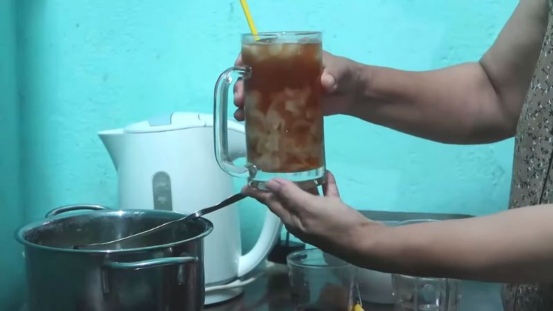 How to make delicious longan syrup that evokes childhood memories easy to make at home