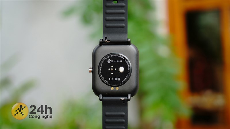 Sản phẩm được trang bị đầy đủ những cảm biến theo dõi sức khỏe cần thiết.