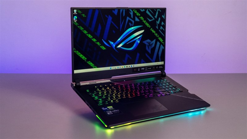 ASUS ROG Strix SCAR 17 sở hữu cấu hình mạnh mẽ.