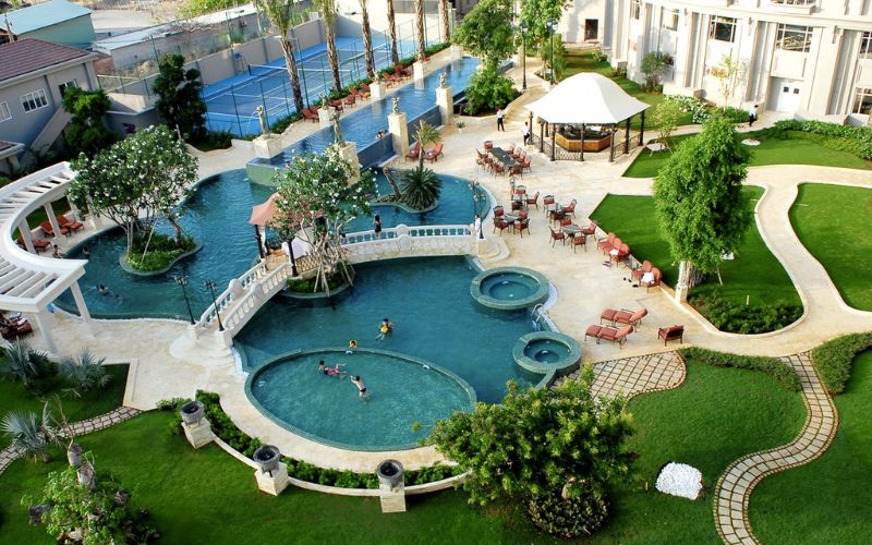  Hồ bơi tại khách sạn The IMPERIAL Hotel Vũng Tàu