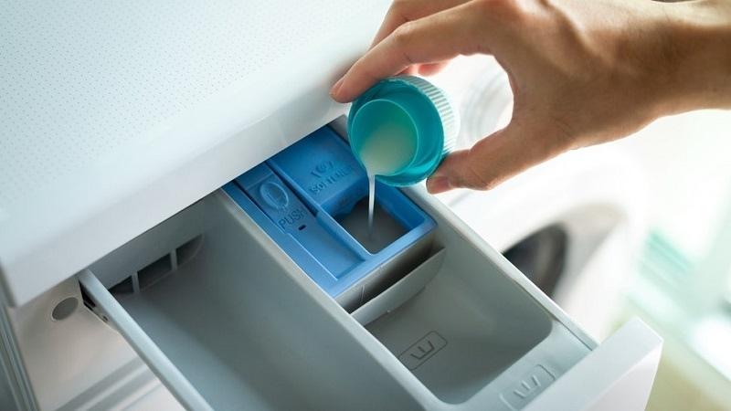 Cách dùng nước giặt xả Sina đối với giặt máy