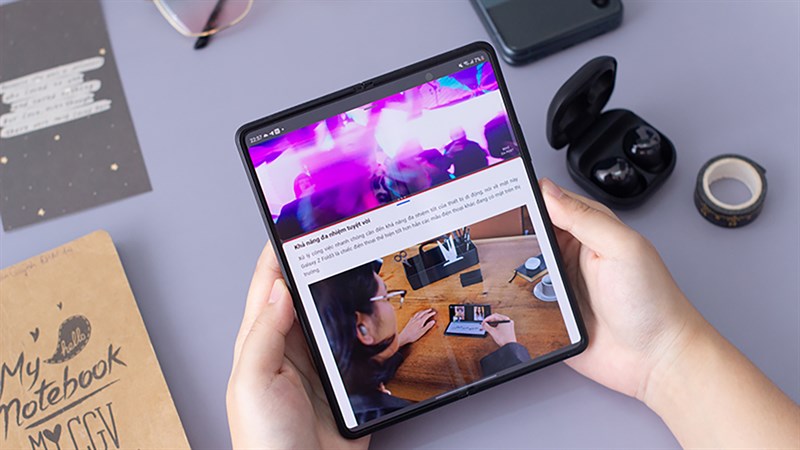 Mua Galaxy Z Fold và Galaxy Z Flip4 tặng phòng chờ thương gia, sang xịn thì ngại gì không sắm