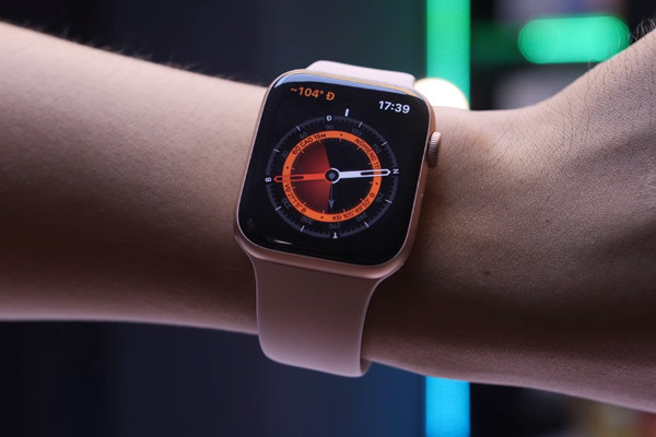 La bàn từ tính được trang bị trên Apple Watch Series 5 