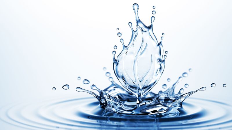 Uống đủ nước là biện pháp giúp gan và các cơ quan khác trong cơ thể luôn hoạt động tốt