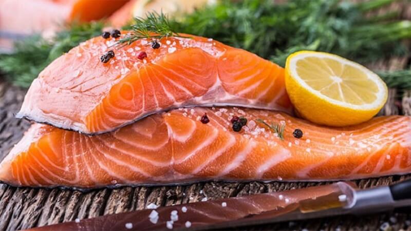 Cá hồi là thực phẩm giàu dinh dưỡng, chứa hàm lượng omega 3 cao