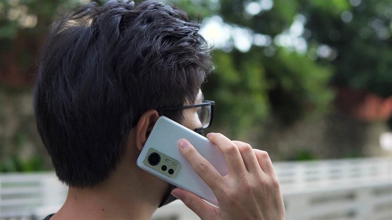 Đánh giá Xiaomi 12S: Ngoại hình nhỏ gọn, hiệu năng mạnh, camera xịn sò Đánh giá Xiaomi 12S: Ngoại hình nhỏ gọn, hiệu năng mạnh, camera xịn sò