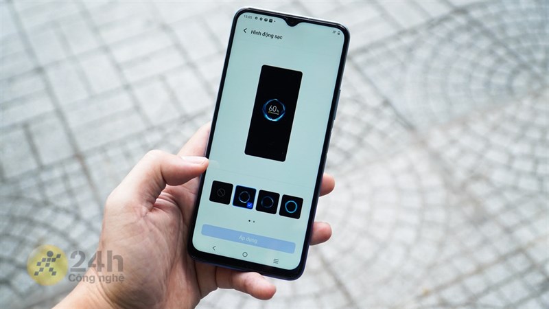 Viên pin 5.000 mAh trên Vivo Y53s mang đến thời lượng sử dụng lâu dài. Viên pin 5.000 mAh trên Vivo Y53s mang đến thời lượng sử dụng lâu dài.