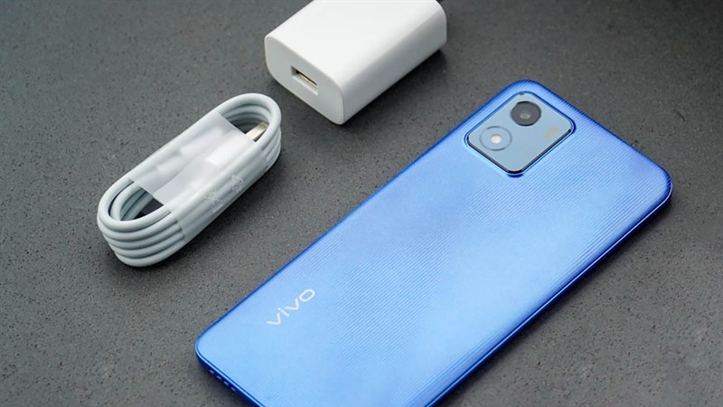 Chiếc điện thoại được trang bị một viên pin có dung lượng lớn 5.000 mAh. Chiếc điện thoại được trang bị một viên pin có dung lượng lớn 5.000 mAh.