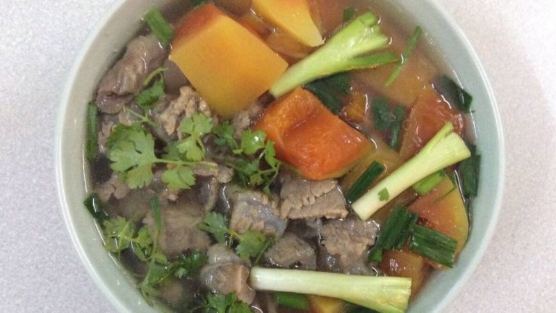 Tell you how to make delicious and sweet papaya beef tendon