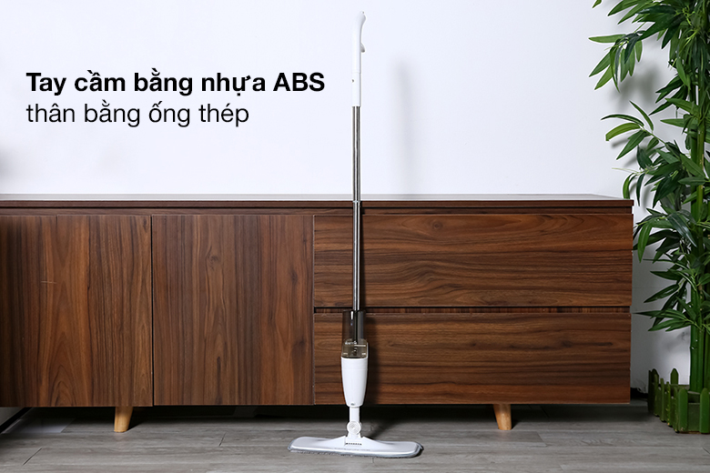 Cây lau nhà phun nước Deerma có thiết kế gọn nhẹ với tay cầm và thân cây lau chắc chắn