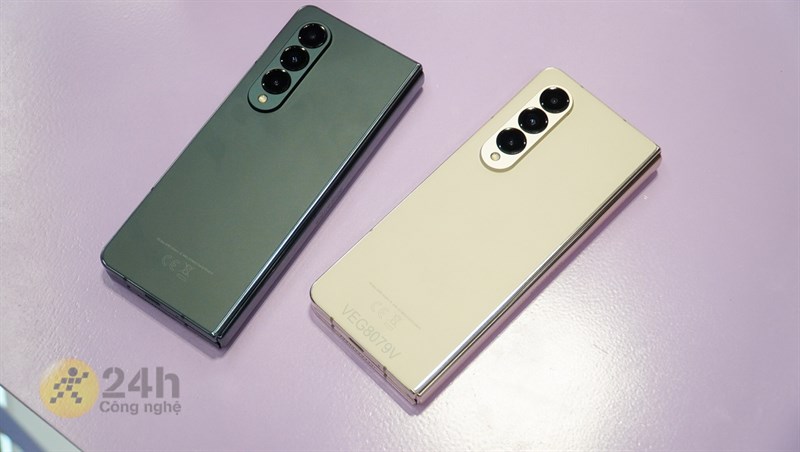 Trước khi nói về Galaxy Z Fold mới, mình sẽ điểm qua những điểm nổi bật trên thế hệ tiền nhiệm Galaxy Z Fold3 nhé Trước khi nói về Galaxy Z Fold mới, mình sẽ điểm qua những điểm nổi bật trên thế hệ tiền nhiệm Galaxy Z Fold3 nhé