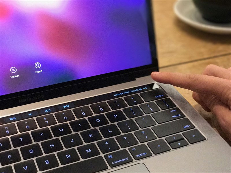 Touch ID trên MacBook