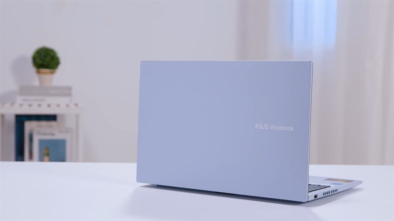 Asus Vivobook 15 (EJ120W)