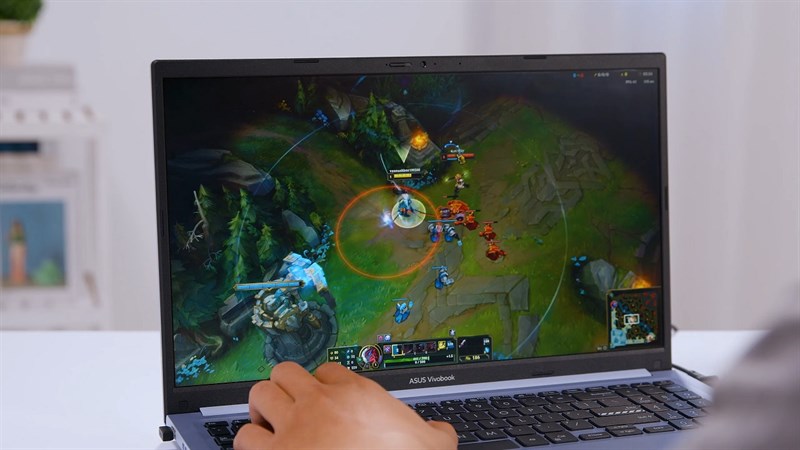 Asus Vivobook 15 (EJ120W)