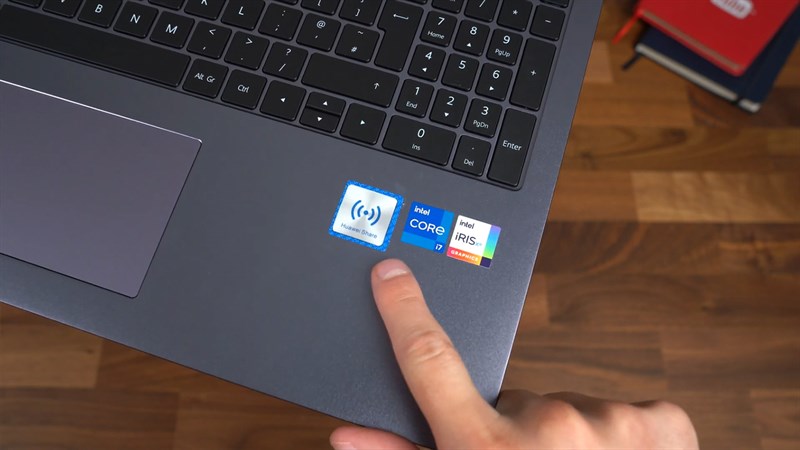 Huawei MateBook D16 còn được trang bị nhân đồ họa tích hợp Intel Xe Graphics mạnh mẽ Huawei MateBook D16 còn được trang bị nhân đồ họa tích hợp Intel Xe Graphics mạnh mẽ