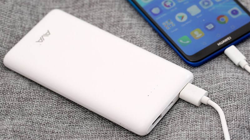 AVA PA CK01 là một chiếc sạc dự phòng cực kỳ mỏng nhẹ phù hợp để mang bên mình. AVA PA CK01 là một chiếc sạc dự phòng cực kỳ mỏng nhẹ phù hợp để mang bên mình.