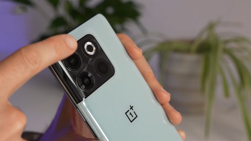 OnePlus 10T là một chiếc smartphone rất đáng để sở hữu với những nâng cấp ấn tượng về phần cứng, tính năng OnePlus 10T là một chiếc smartphone rất đáng để sở hữu với những nâng cấp ấn tượng về phần cứng, tính năng