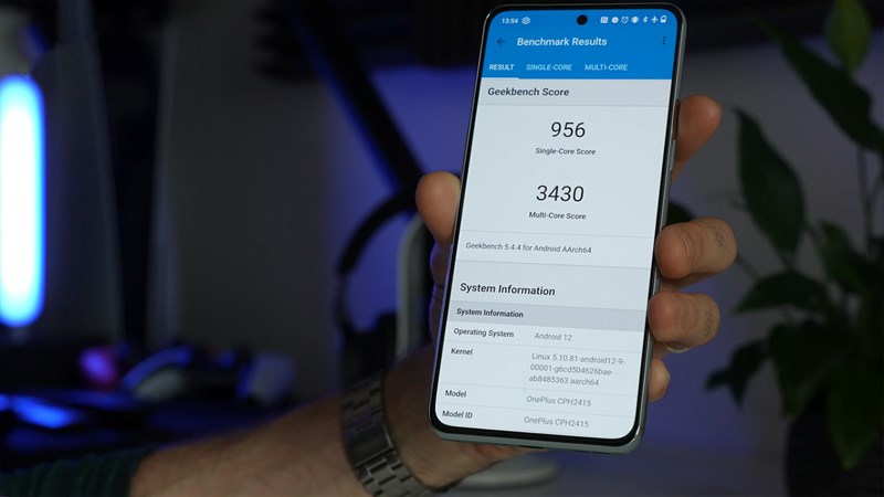 OnePlus 10T được cung cấp hiệu suất từ con chip Snapdragon 8+ Gen 1 mạnh mẽ OnePlus 10T được cung cấp hiệu suất từ con chip Snapdragon 8+ Gen 1 mạnh mẽ