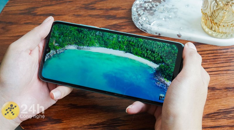 Điện thoại Xiaomi giá rẻ dành cho ai? Có nên mua điện thoại Xiaomi giá rẻ?