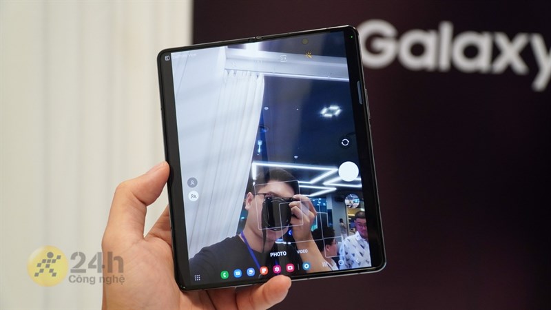 Mình nghĩ chất lượng hình ảnh mà camera của Galaxy Z Fold4 mang lại sẽ có chất lượng ổn áp. Mình nghĩ chất lượng hình ảnh mà camera của Galaxy Z Fold4 mang lại sẽ có chất lượng ổn áp.