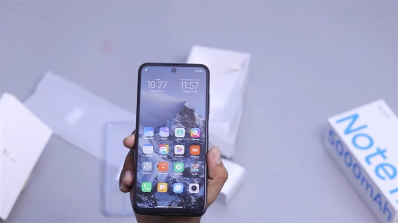 Trên tay Redmi Note 11 SE 5G: Thiết kế độc đáo, hiệu năng tốt, pin khá Trên tay Redmi Note 11 SE 5G: Thiết kế độc đáo, hiệu năng tốt, pin khá