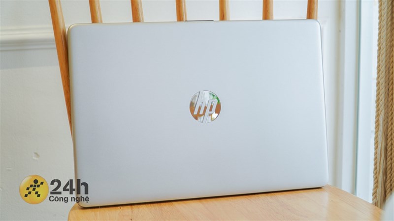 HP luôn chăm chút ngoại hình các sản phẩm của mình và với HP 15s fq5078TU cũng như vậy. HP luôn chăm chút ngoại hình các sản phẩm của mình và với HP 15s fq5078TU cũng như vậy.