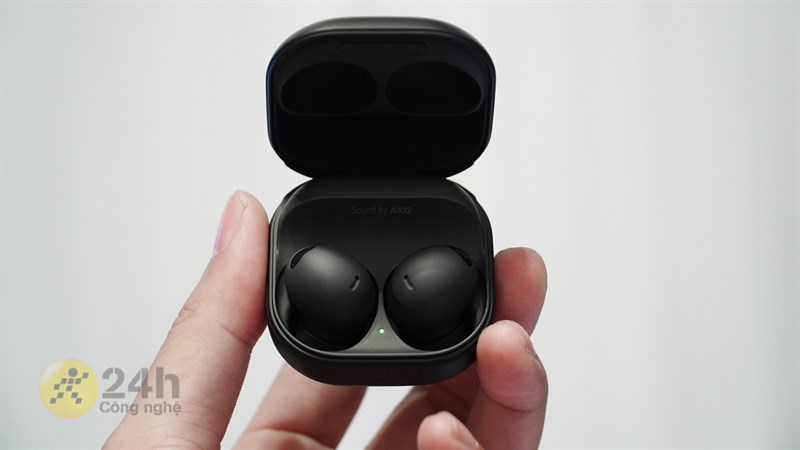 Galaxy Buds2 Pro được trang bị khả năng kết nối linh hoạt với các thiết bị di động và cả Samsung Smart TV