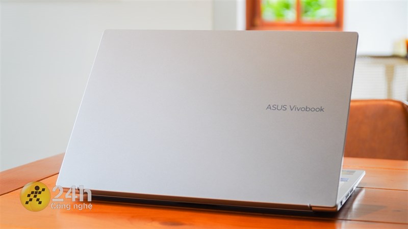 Thiết kế tổng thể của ASUS Vivobook 14X OLED.