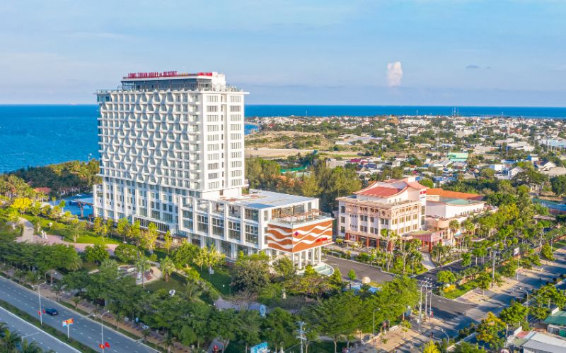 Long Thuận Hotel & Resort