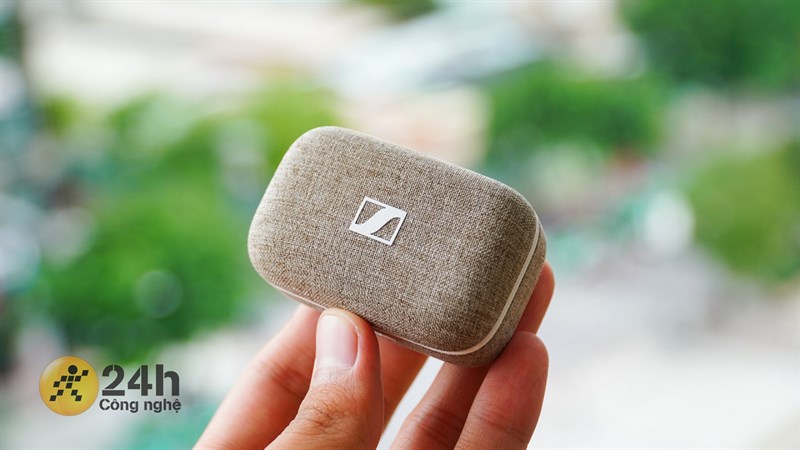 Trên tay Sennheiser Momentum True Wireless 3 với thiết kế hiện đại pha trộn cổ điển
