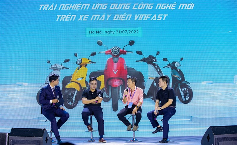 Có gì trên xe máy điện VinFast lần đầu tiên được cập nhật phần mềm?