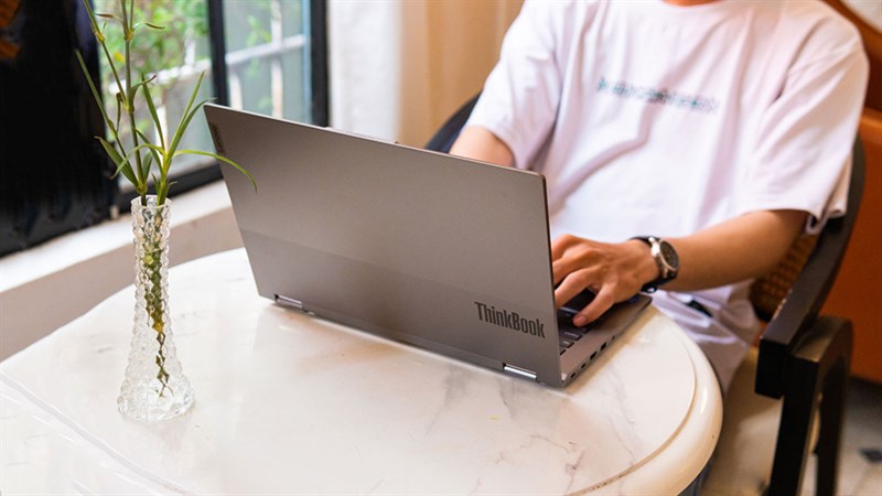 Sắm laptop mới ngay vì đang được Trợ Giá Tựu Trường với vô vàn mã giảm siêu yêu đấy