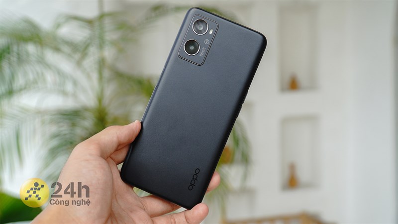 OPPO có khá nhiều mẫu mã sản phẩm với đa dạng các phân khúc để lựa chọn. OPPO có khá nhiều mẫu mã sản phẩm với đa dạng các phân khúc để lựa chọn.