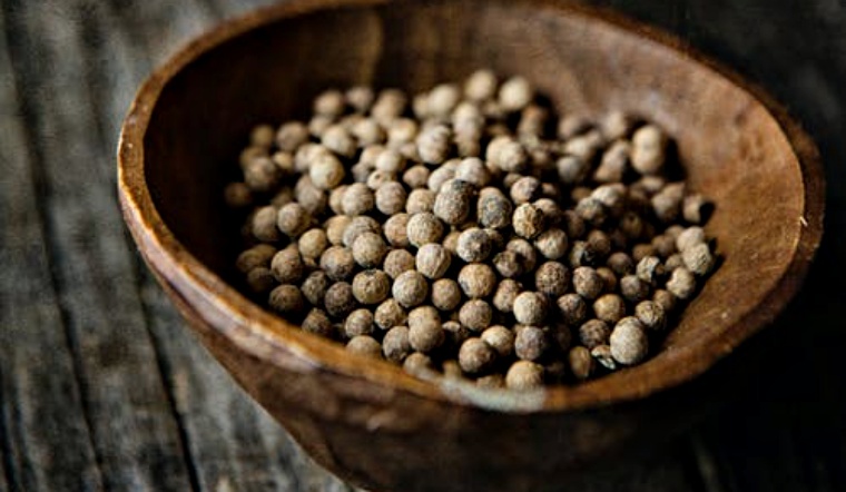 Giá tiêu hôm nay 10/8/2022: Giữ nguyên, dao động 70.500-73.500 đồng/kg