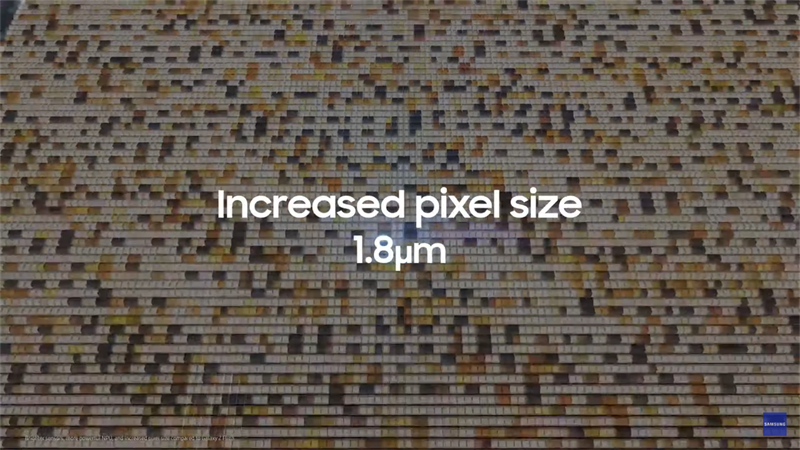 Khả năng chụp ảnh đêm của Galaxy Z Flip4 cũng nhận được sự cải tiến nhờ vào điểm ảnh lớn hơn.