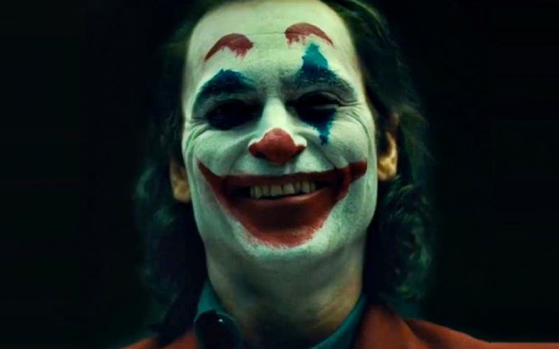 "Nếu mày giỏi một thứ gì đó, đừng bao giờ làm nó miễn phí" - Joker