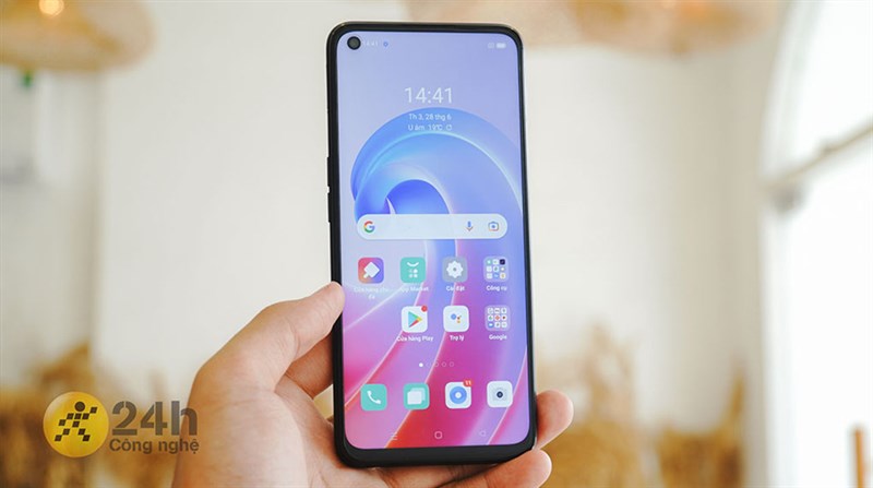  OPPO A96 được trang bị một tấm nền IPS LCD có kích thước 6.59 inch