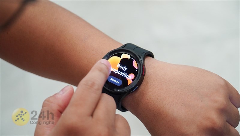 Galaxy Watch5 Pro là người bạn đồng hành giúp bạn luyện tập có hiệu quả hơn Galaxy Watch5 Pro là người bạn đồng hành giúp bạn luyện tập có hiệu quả hơn