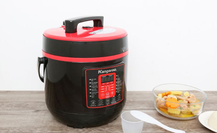 Nồi áp suất Kangaroo KG6P2 6 lít có giá khoảng 1.910.000 đồng